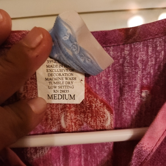 28 ELSIE OF MIAMI PINK/ RED SCRUB HEARTS SIZE MEDIUM P2P 23" - Picture 3 of 6